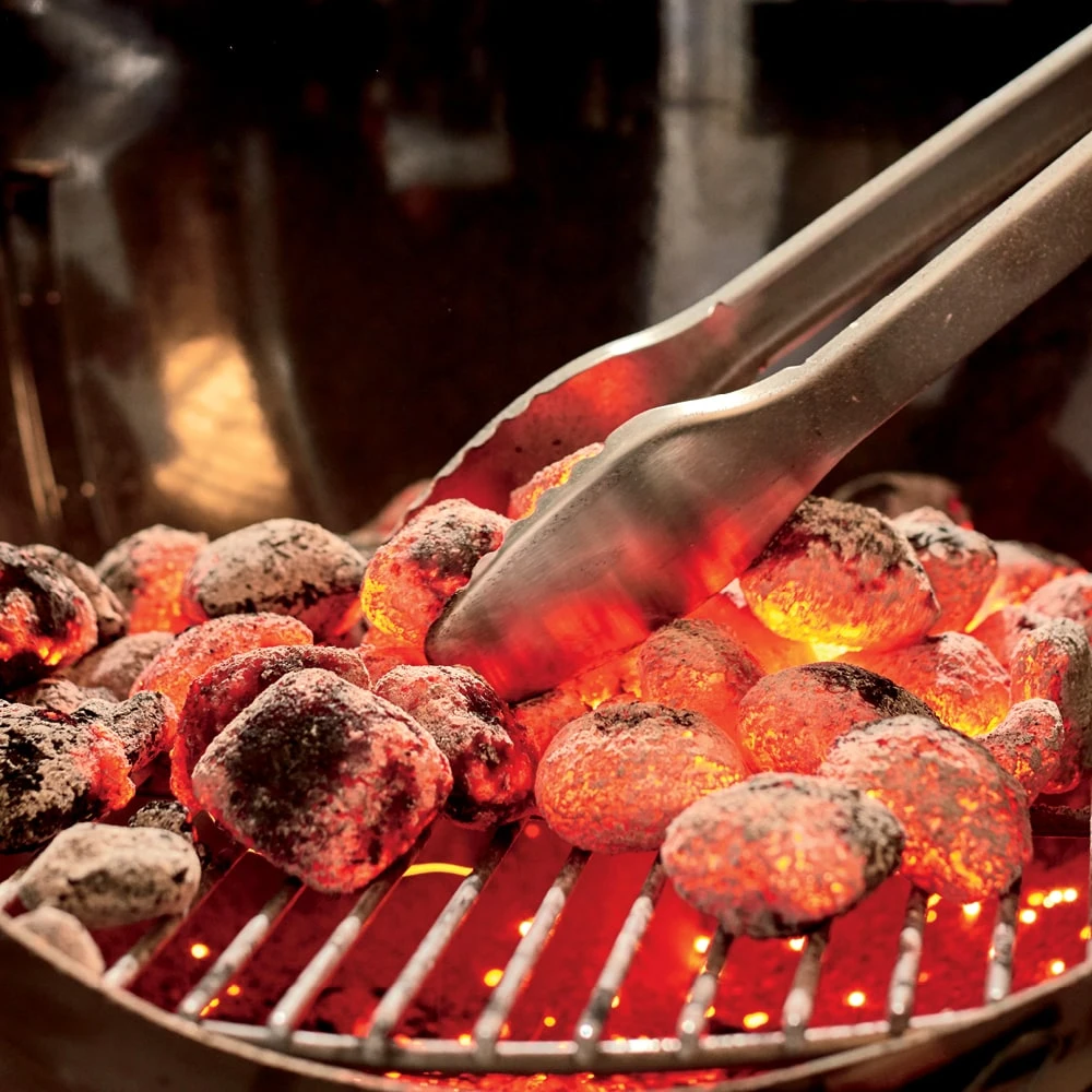 Weber Grills Original Kettle Premium 22-in W Copper Kettle Charcoal Grill 4 Weber Grills Original Kettle Premium 22-in W Copper Kettle Charcoal Grill - Image 4