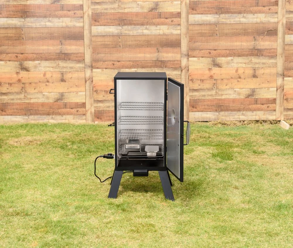 Masterbuilt Smokers Analog 530-Sq in Black Electric Smoker 4 Masterbuilt Smokers Analog 530-Sq in Black Electric Smoker - Image 4