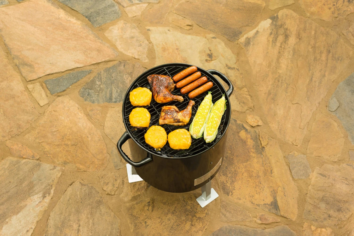 Masterbuilt Smokers Charcoal Bullet Smoker 5 Masterbuilt Smokers Charcoal Bullet Smoker - Image 5