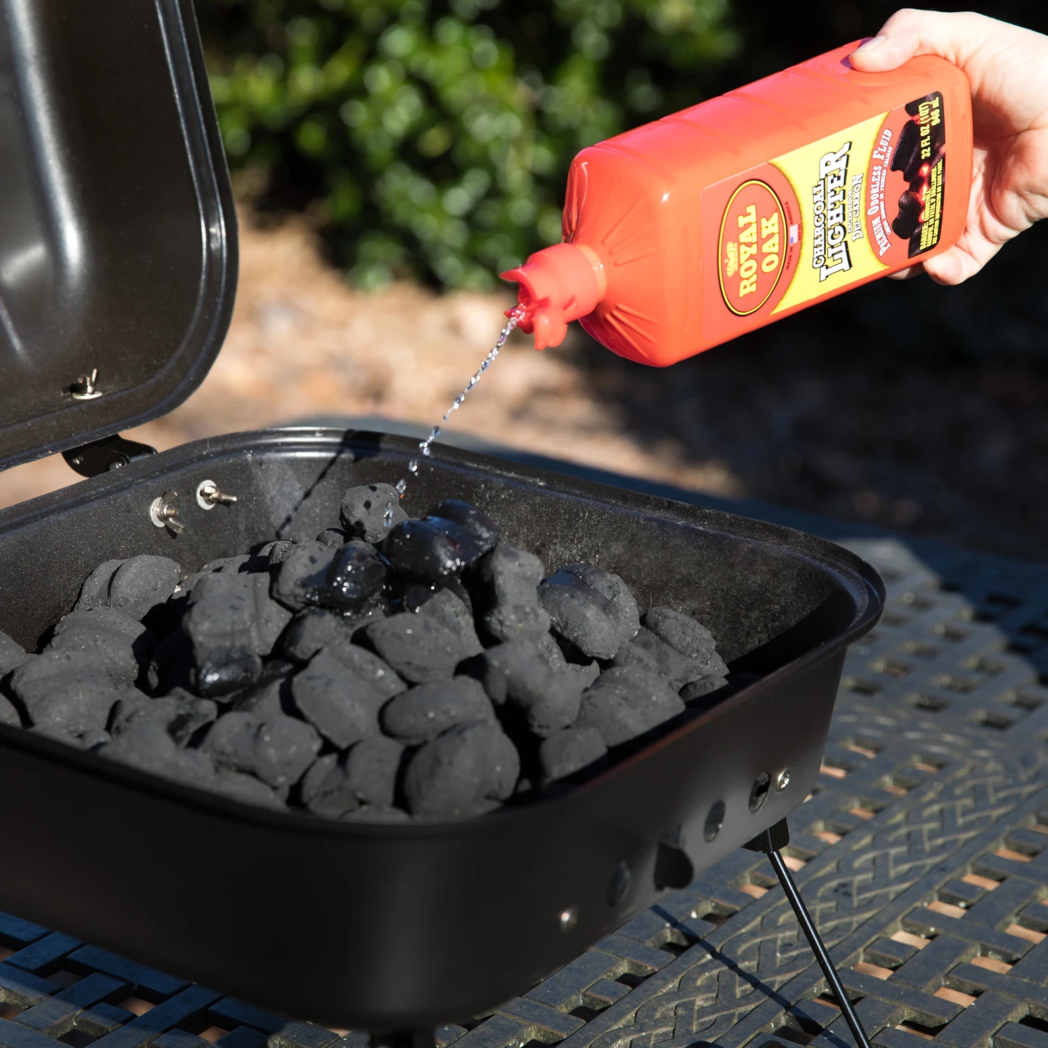 Royal Oak Grilling Tools & Accessories 32-fl oz Charcoal Lighter Fluid 2 Royal Oak Grilling Tools & Accessories 32-fl oz Charcoal Lighter Fluid - Image 2