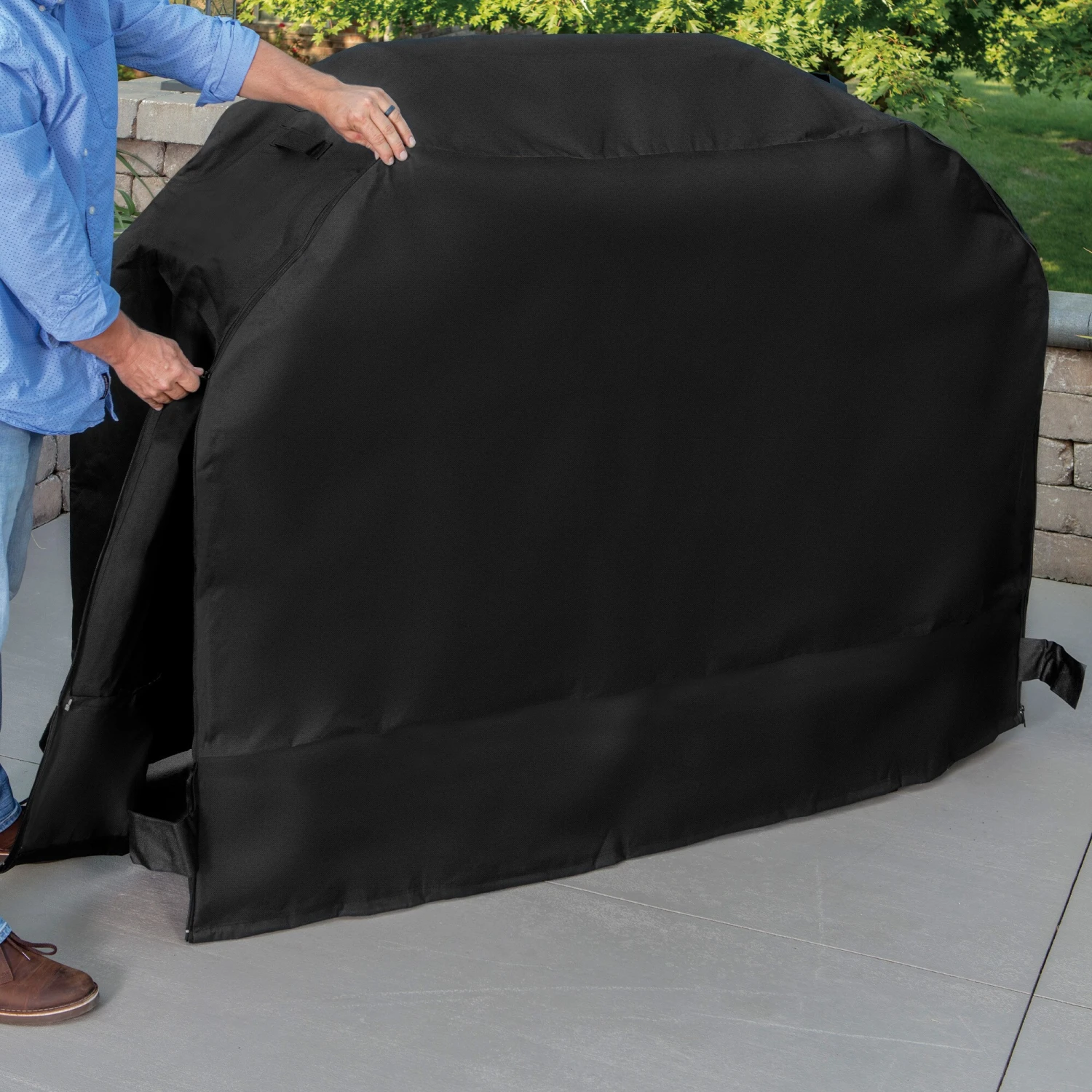 Armor All Grilling Tools & Accessories 65-in W x 45-in H Black Gas Grill Cover 4 Armor All Grilling Tools & Accessories 65-in W x 45-in H Black Gas Grill Cover - Image 4