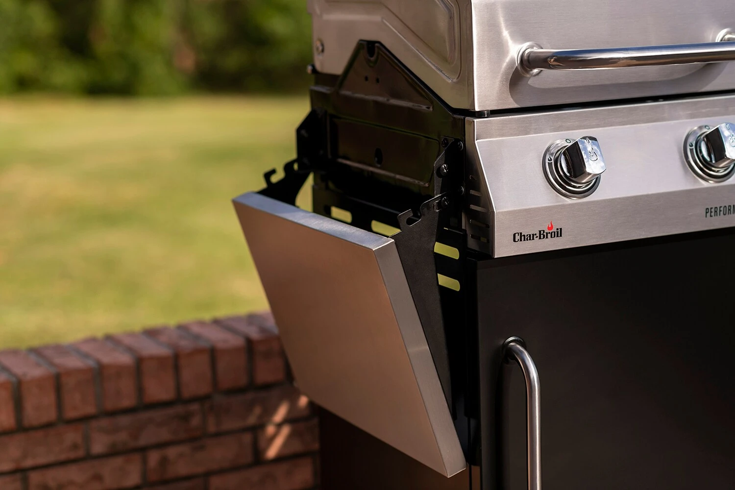 Char-Broil Grills Performance Black 2-Burner Liquid Propane Gas Grill 10 Char-Broil Grills Performance Black 2-Burner Liquid Propane Gas Grill - Image 10