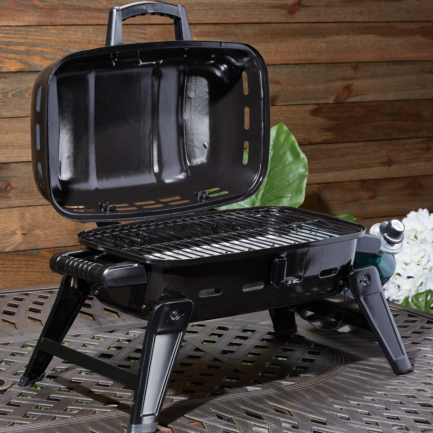 Mr. Bar-B-Q Grills Portable LP gas grill Black/Powder Coated 10000-BTU 178-sq in Portable Gas Grill 7 Mr. Bar-B-Q Grills Portable LP gas grill Black/Powder Coated 10000-BTU 178-sq in Portable Gas Grill - Image 7
