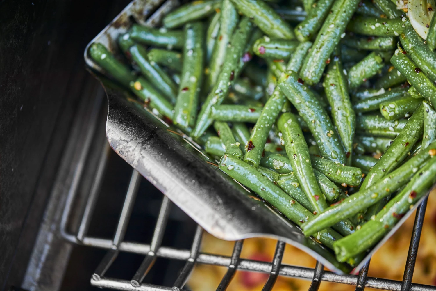 Weber Grilling Tools & Accessories Stainless Steel Grill Basket 4 Weber Grilling Tools & Accessories Stainless Steel Grill Basket - Image 4