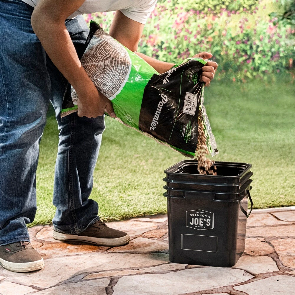 Oklahoma Joe's Grilling Fuels Apple 20-lb Grill Pellets 3 Oklahoma Joe's Grilling Fuels Apple 20-lb Grill Pellets - Image 3