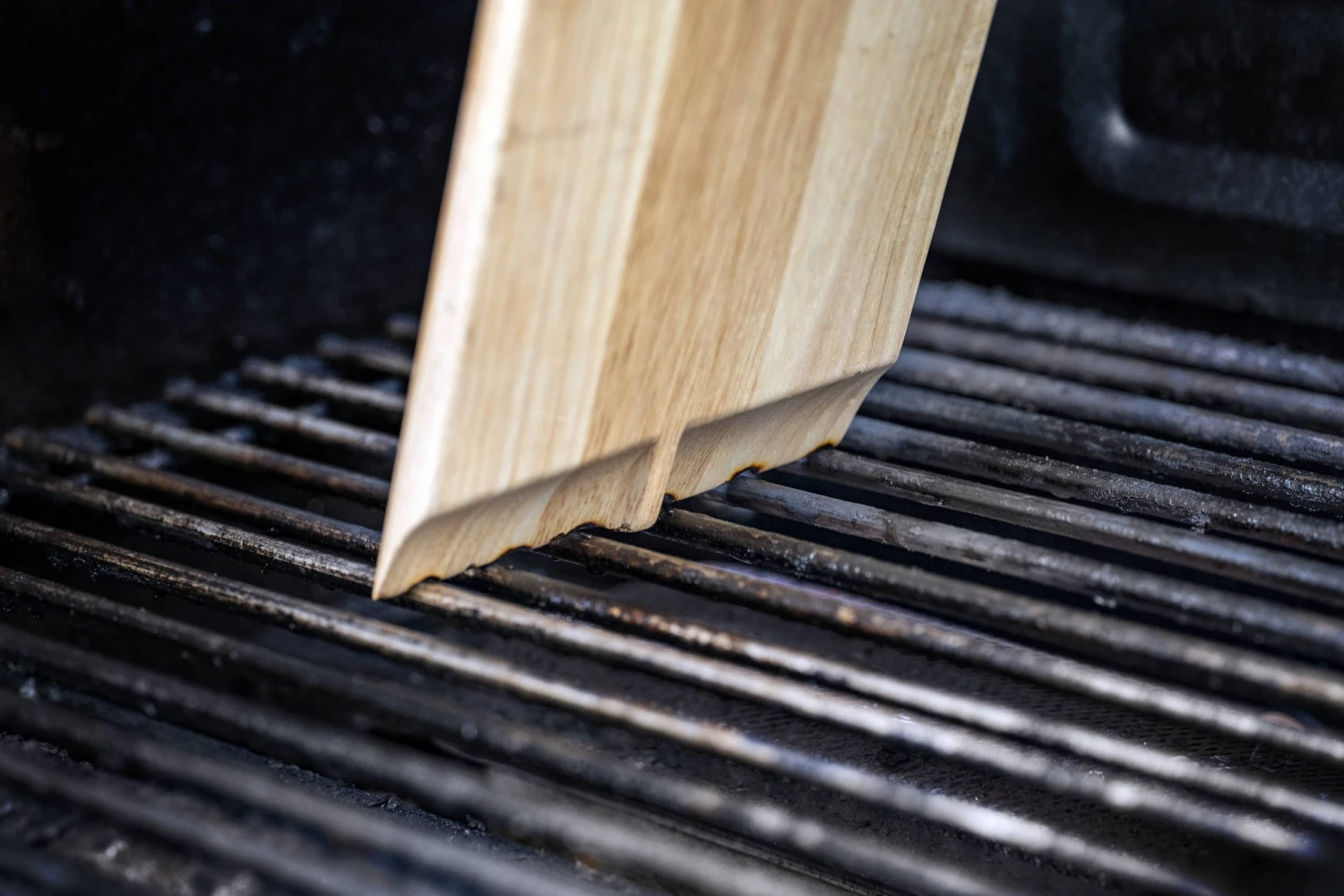 Blue Rhino Grilling Tools & Accessories Wood 19.2-in Grill Cleaning Block 5 Blue Rhino Grilling Tools & Accessories Wood 19.2-in Grill Cleaning Block - Image 5